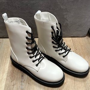 NWOT Military Boots